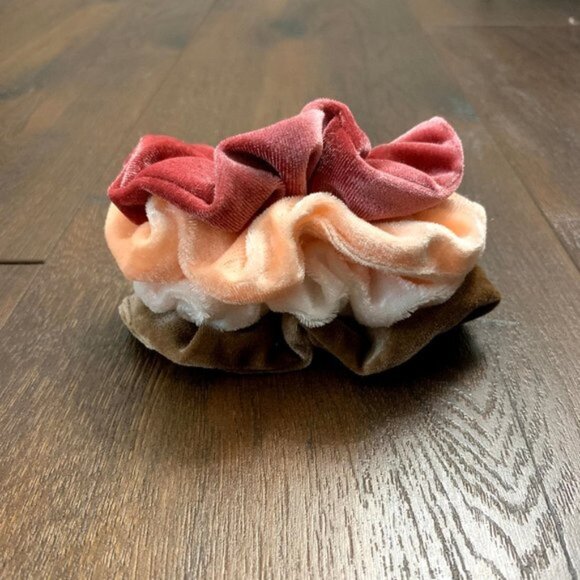 Homemade Velvet Scrunchie Palette - Picture 1 of 2